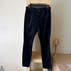 7 For All Mankind Black Velvet pants for women. Elegant and versatile